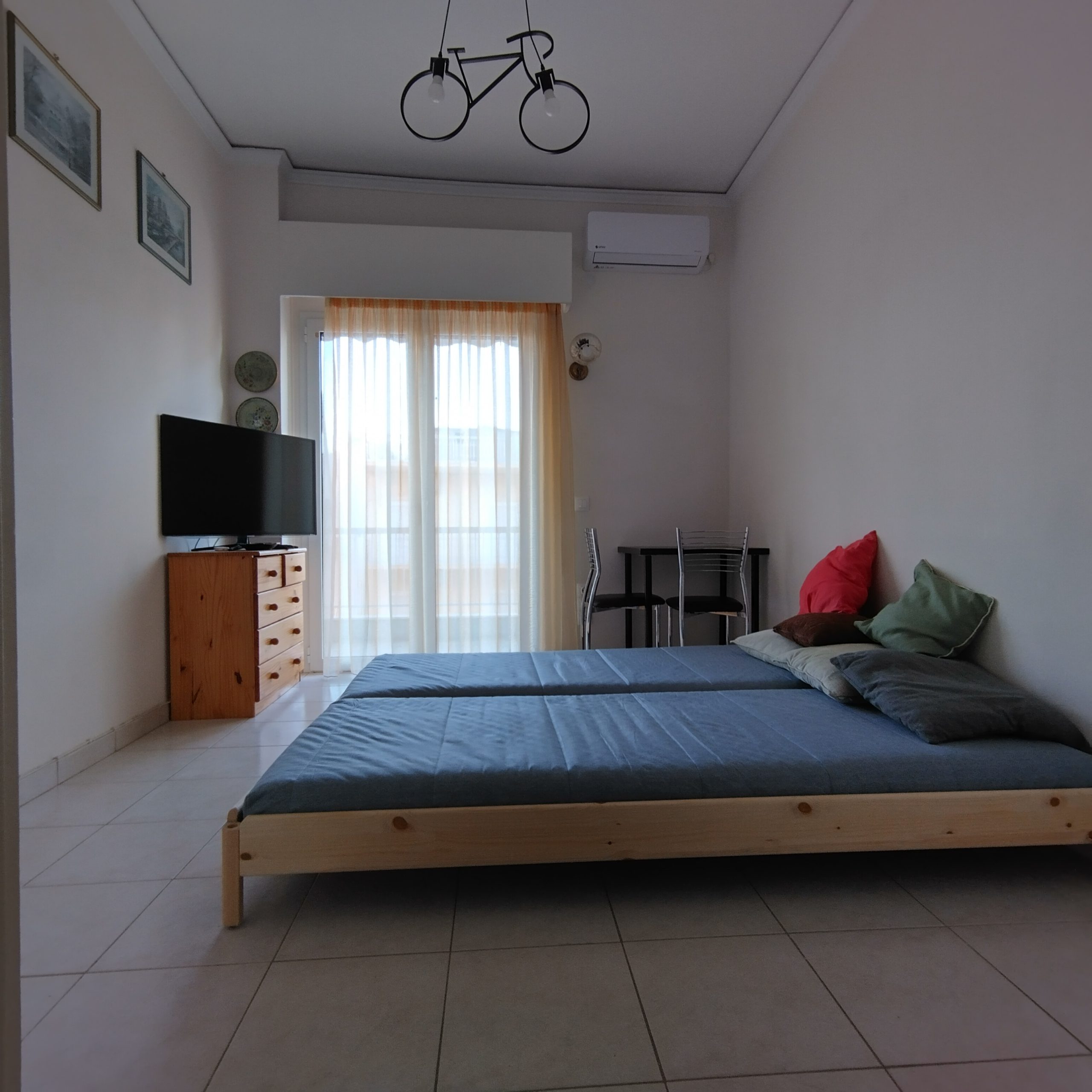 Loutraki SPA Apartment living/bed room