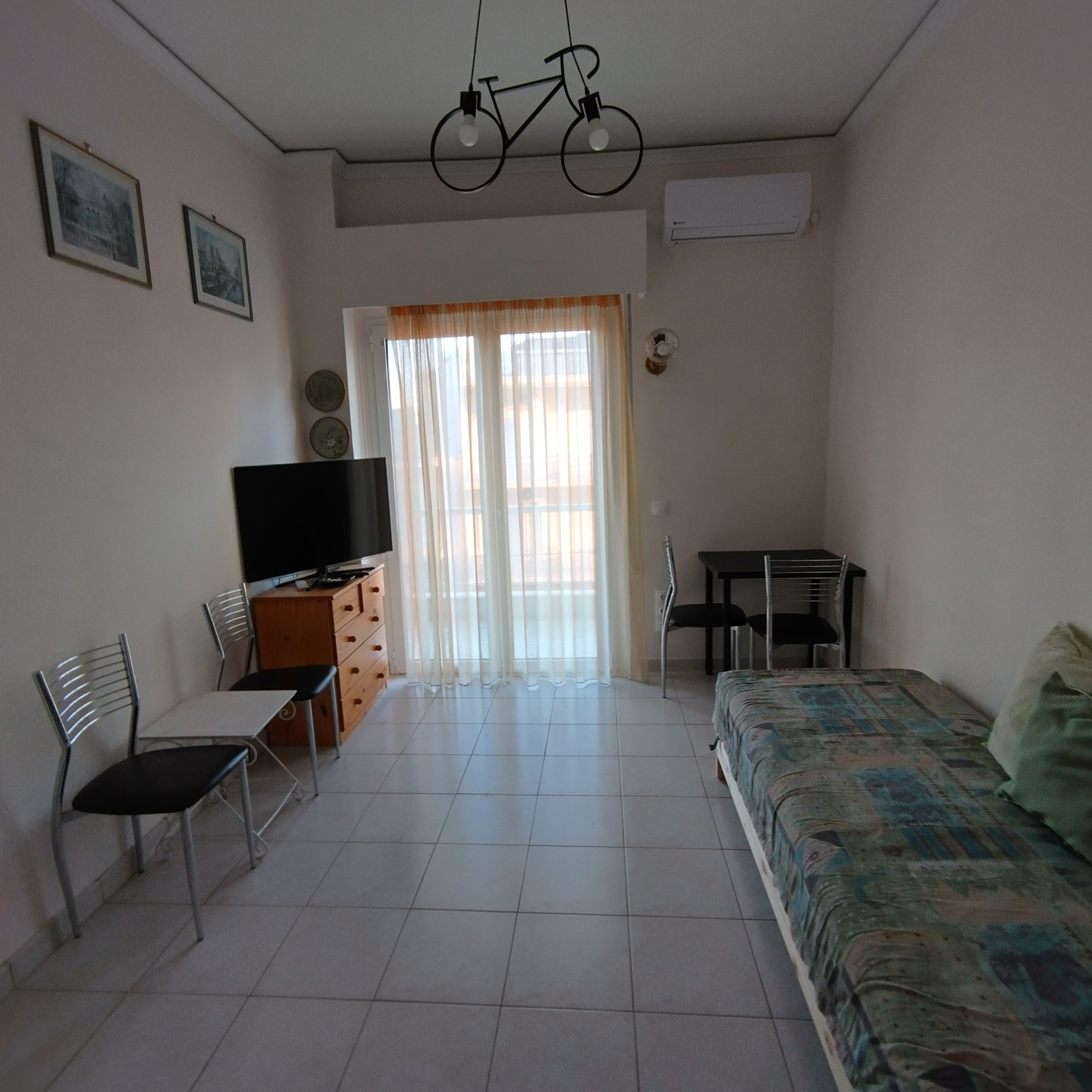 Loutraki SPA Apartment living/bed room