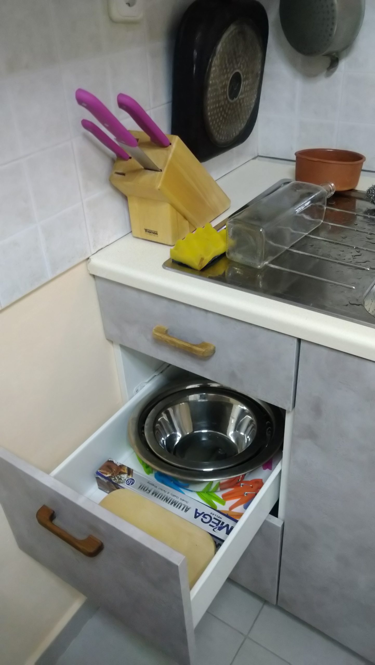 Loutraki SPA Apartment kitchen